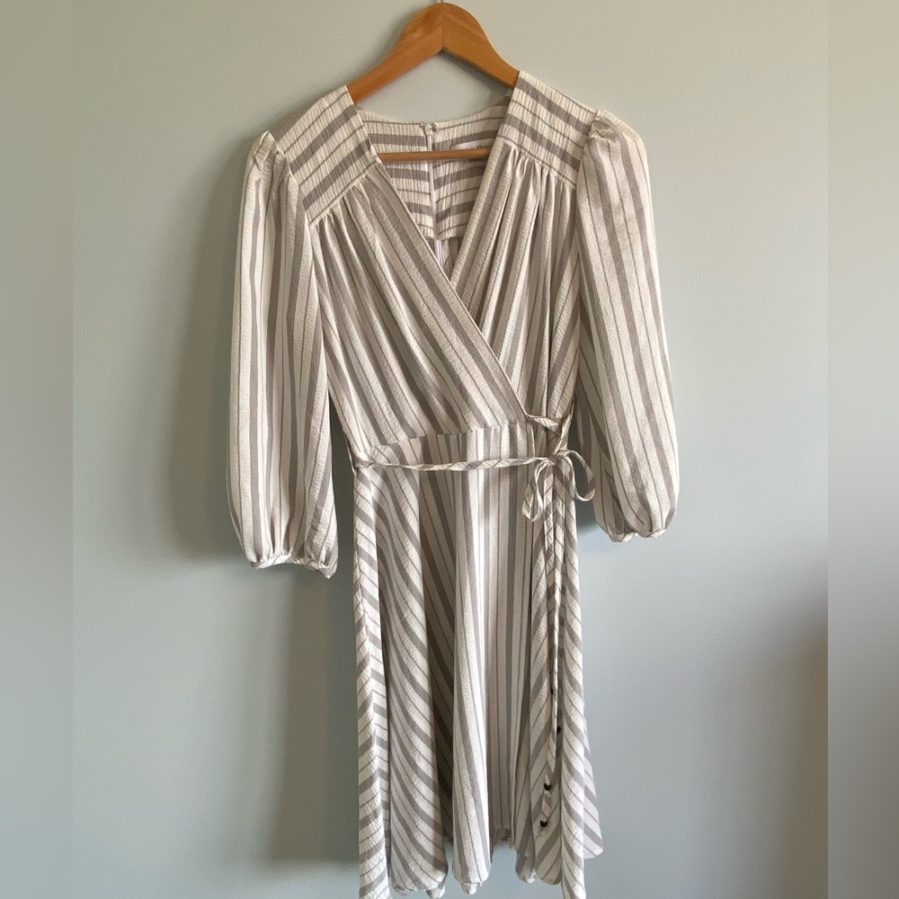 Calvin Klein Striped White and Gray Dress- Size 4